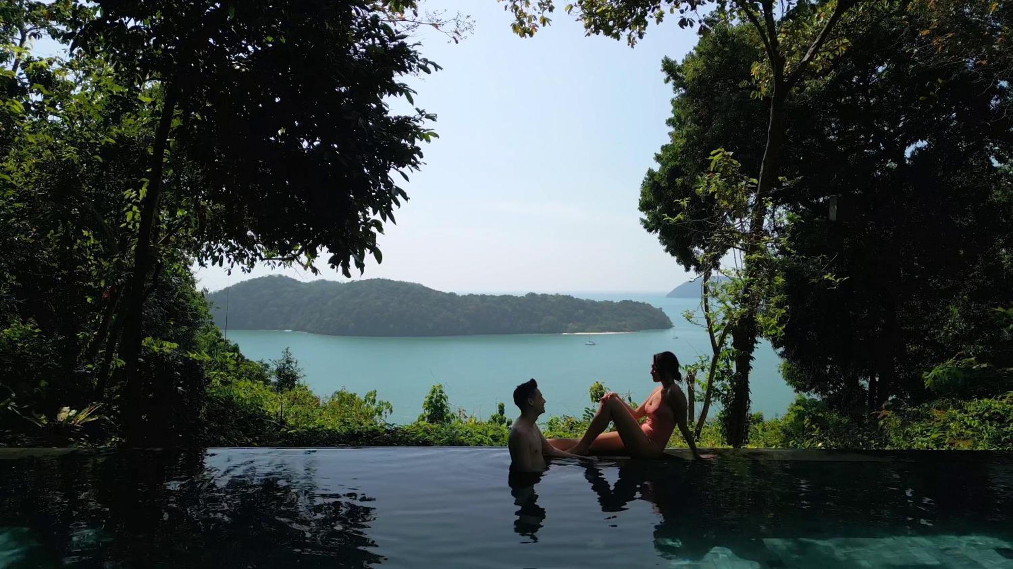 Ambong Pool Villas - Private Pool Pantai Cenang  Exteriér fotografie