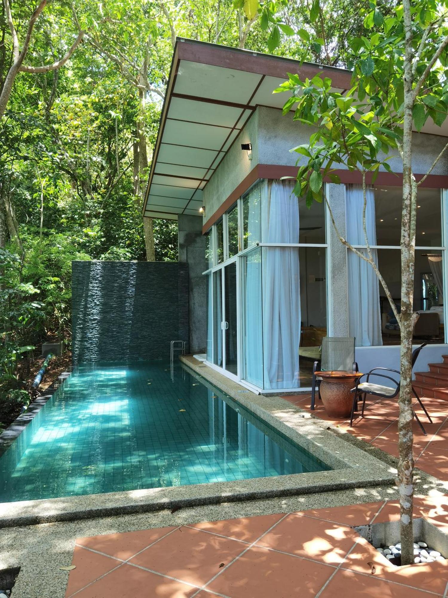 Ambong Pool Villas - Private Pool Pantai Cenang  Exteriér fotografie